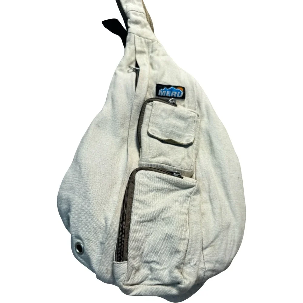 Meru Sling Bag Unisex OS White Good Canvas Crossbody Gorpcore Hiking Outdoor